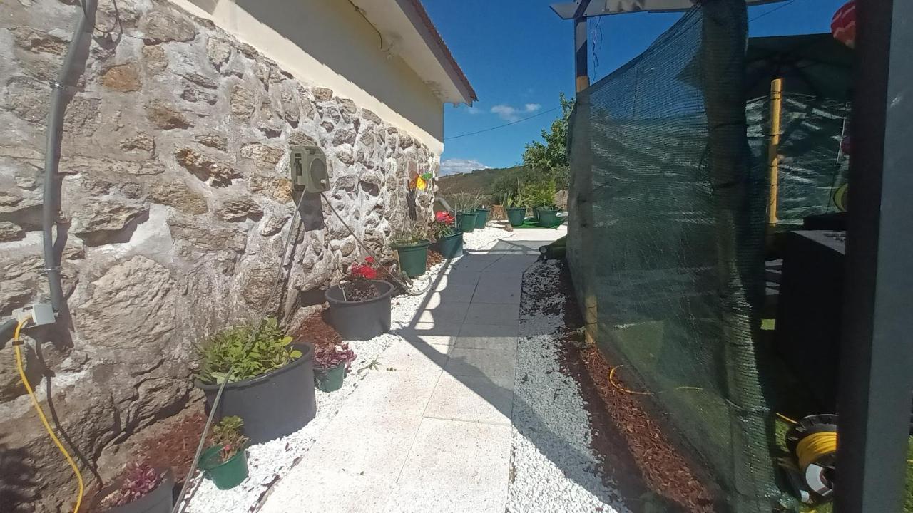 Geres Do Alibaba Villa Ruivaes Exterior photo