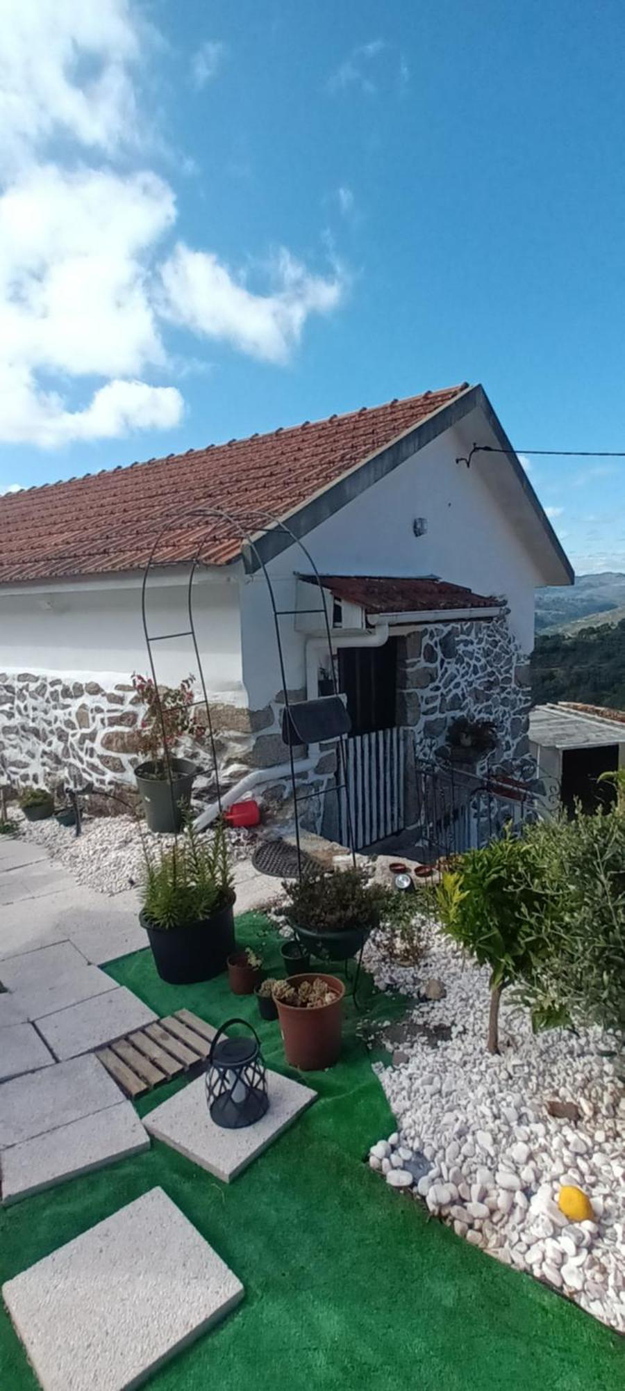 Geres Do Alibaba Villa Ruivaes Exterior photo
