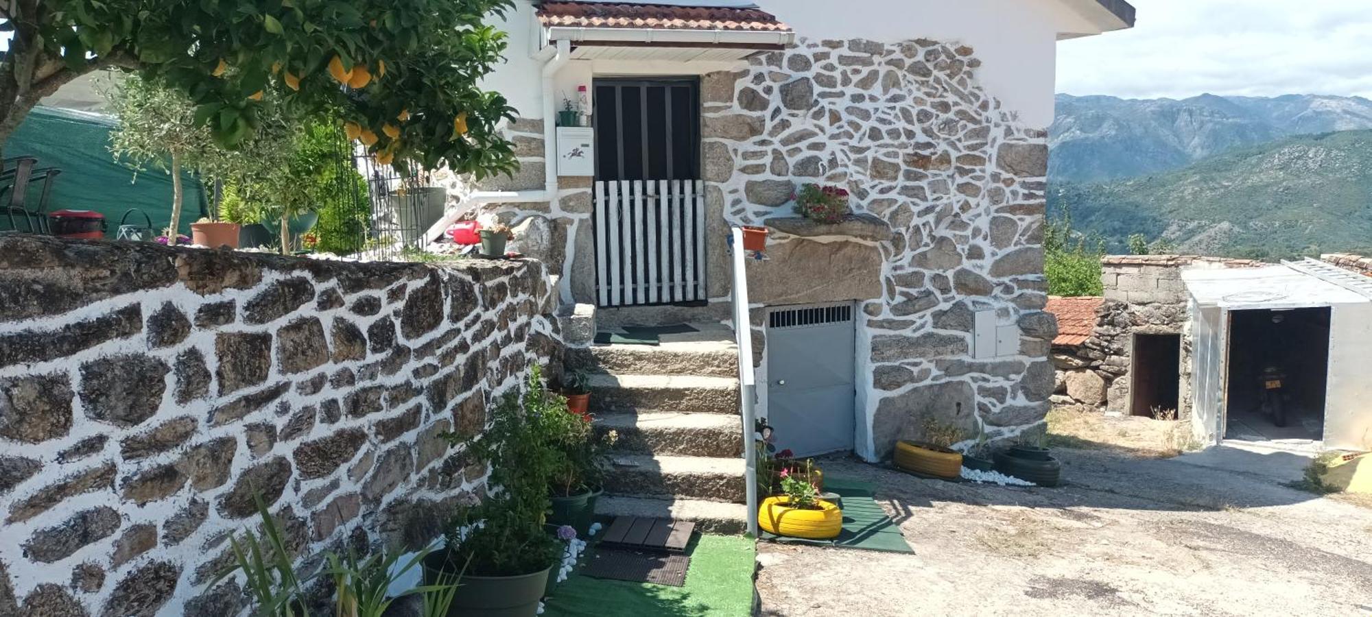 Geres Do Alibaba Villa Ruivaes Exterior photo